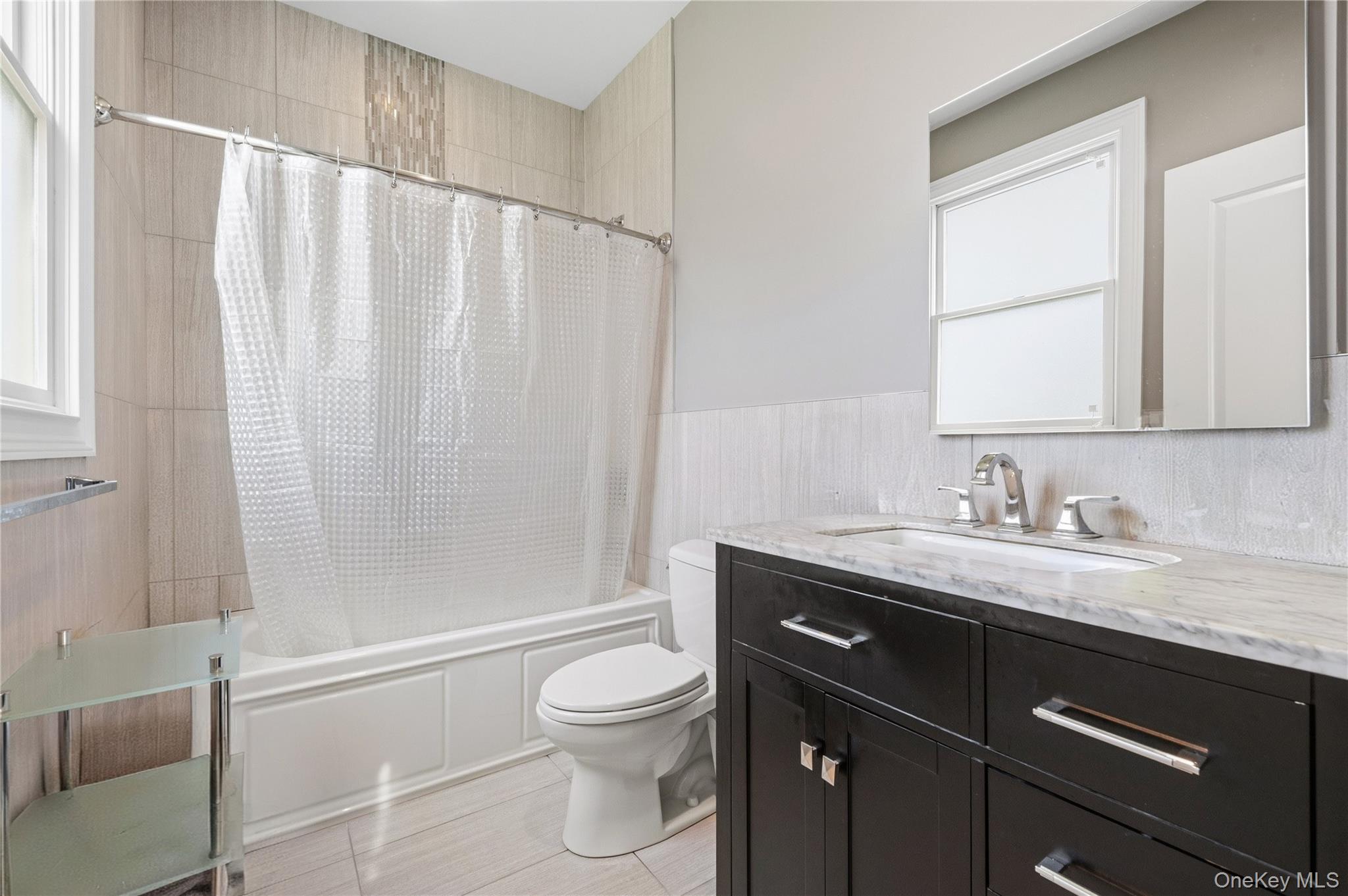 553 Derby Avenue Property Photo 14
