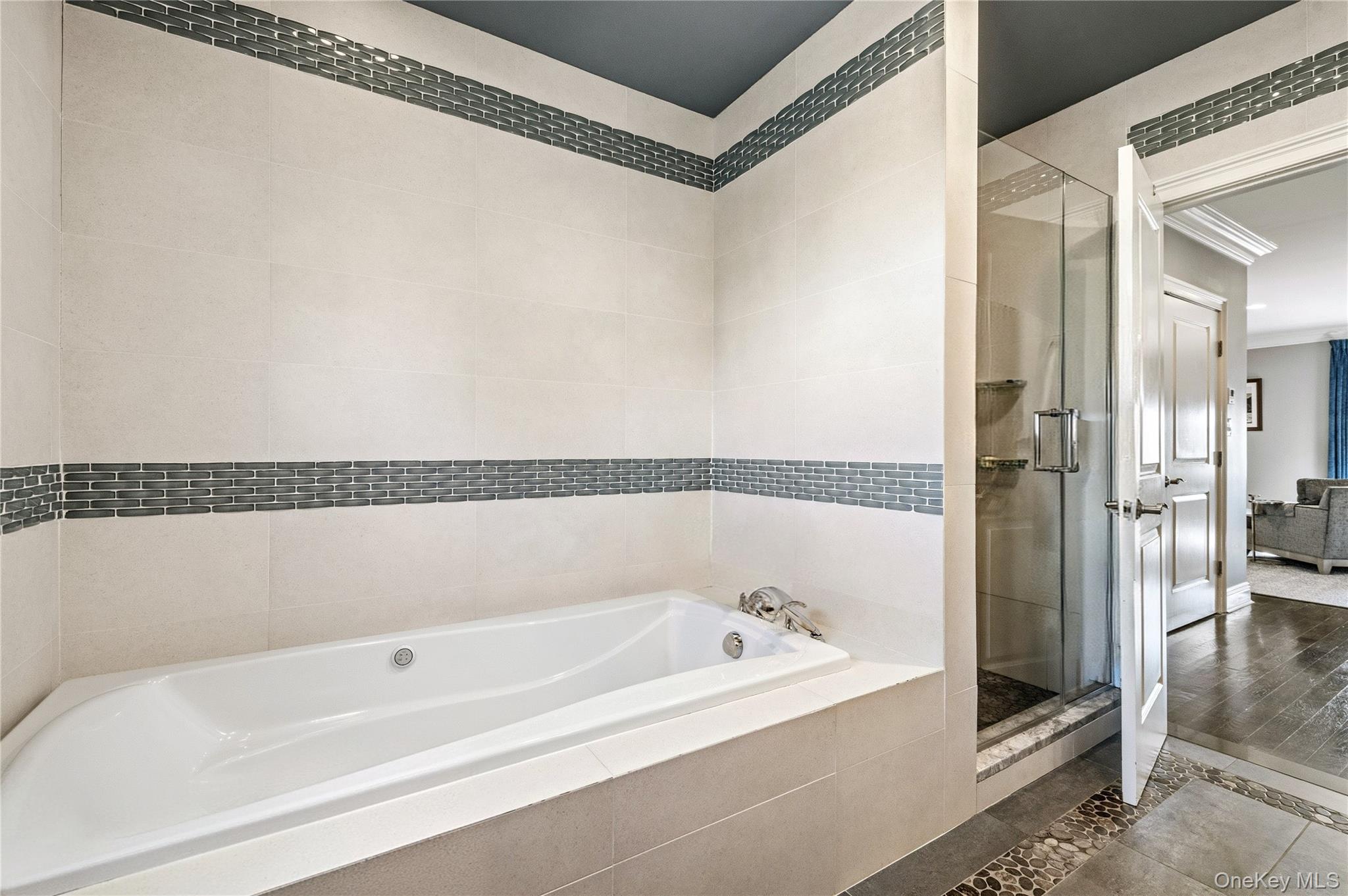 553 Derby Avenue Property Photo 18