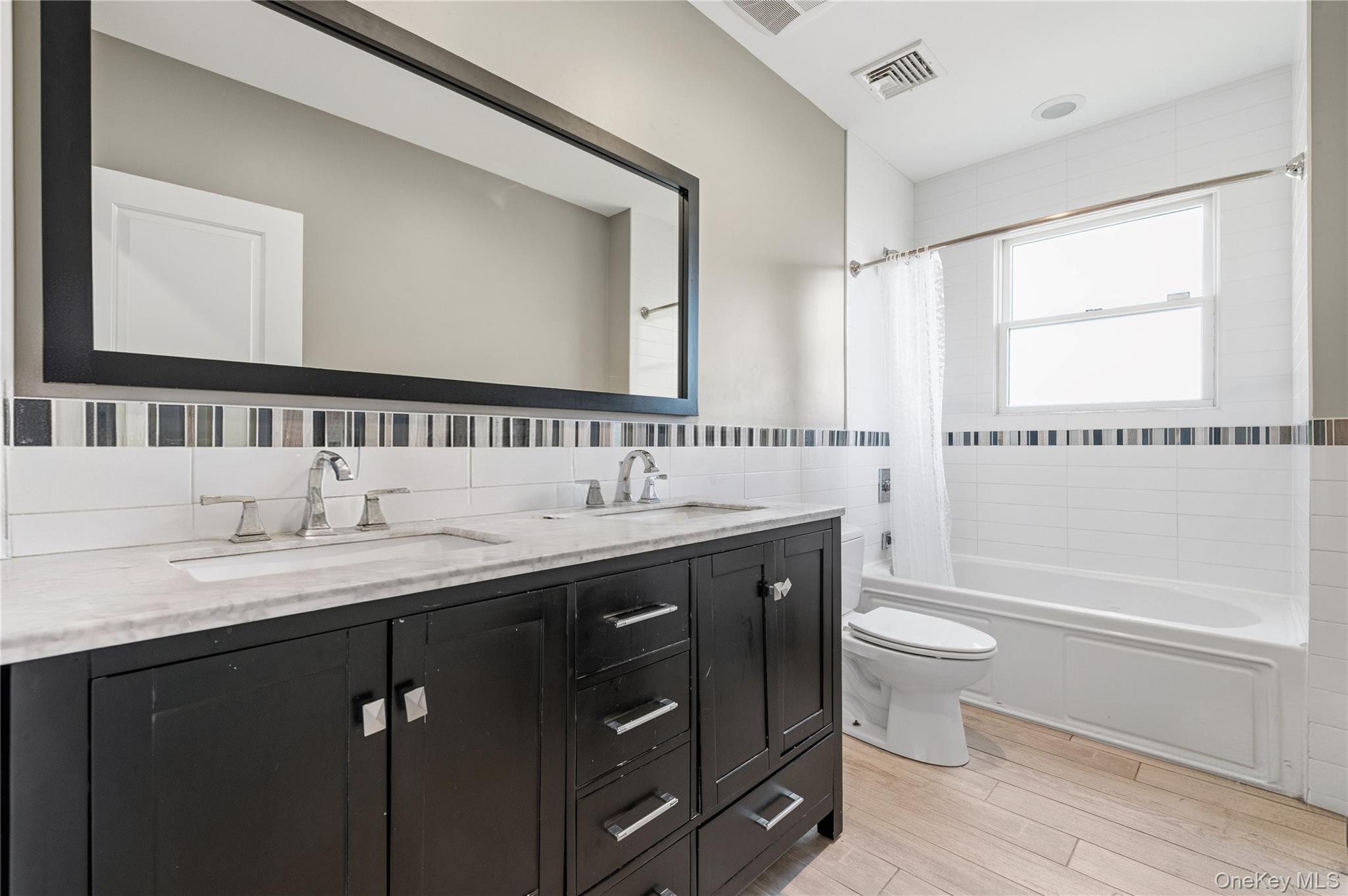 553 Derby Avenue Property Photo 24