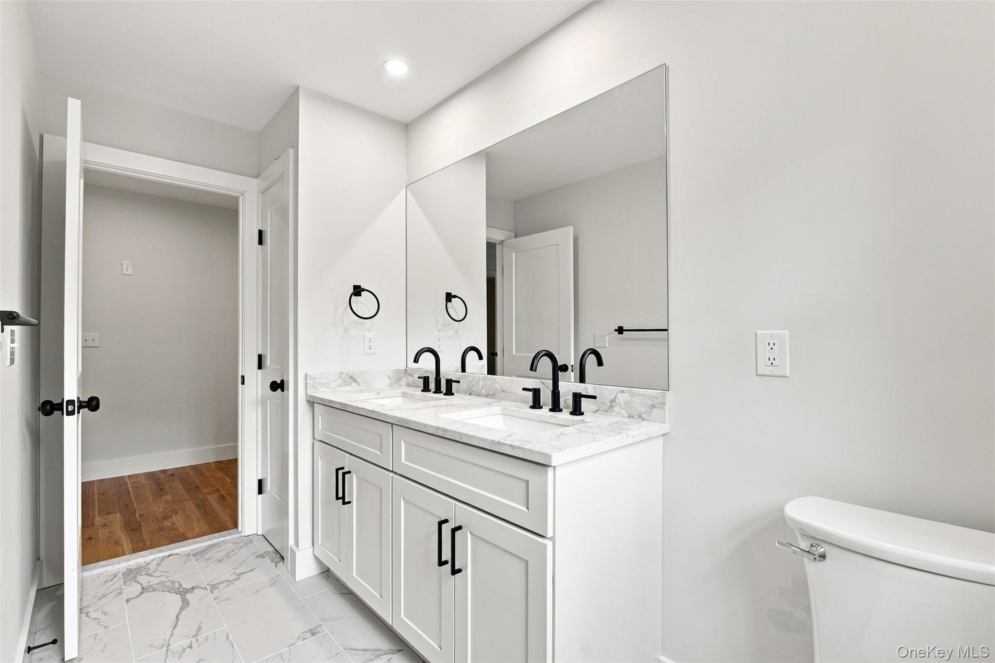 240 Mahopac Avenue Property Photo 24