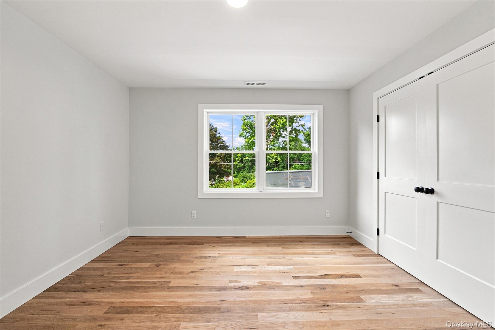 240 Mahopac Avenue Property Photo 27