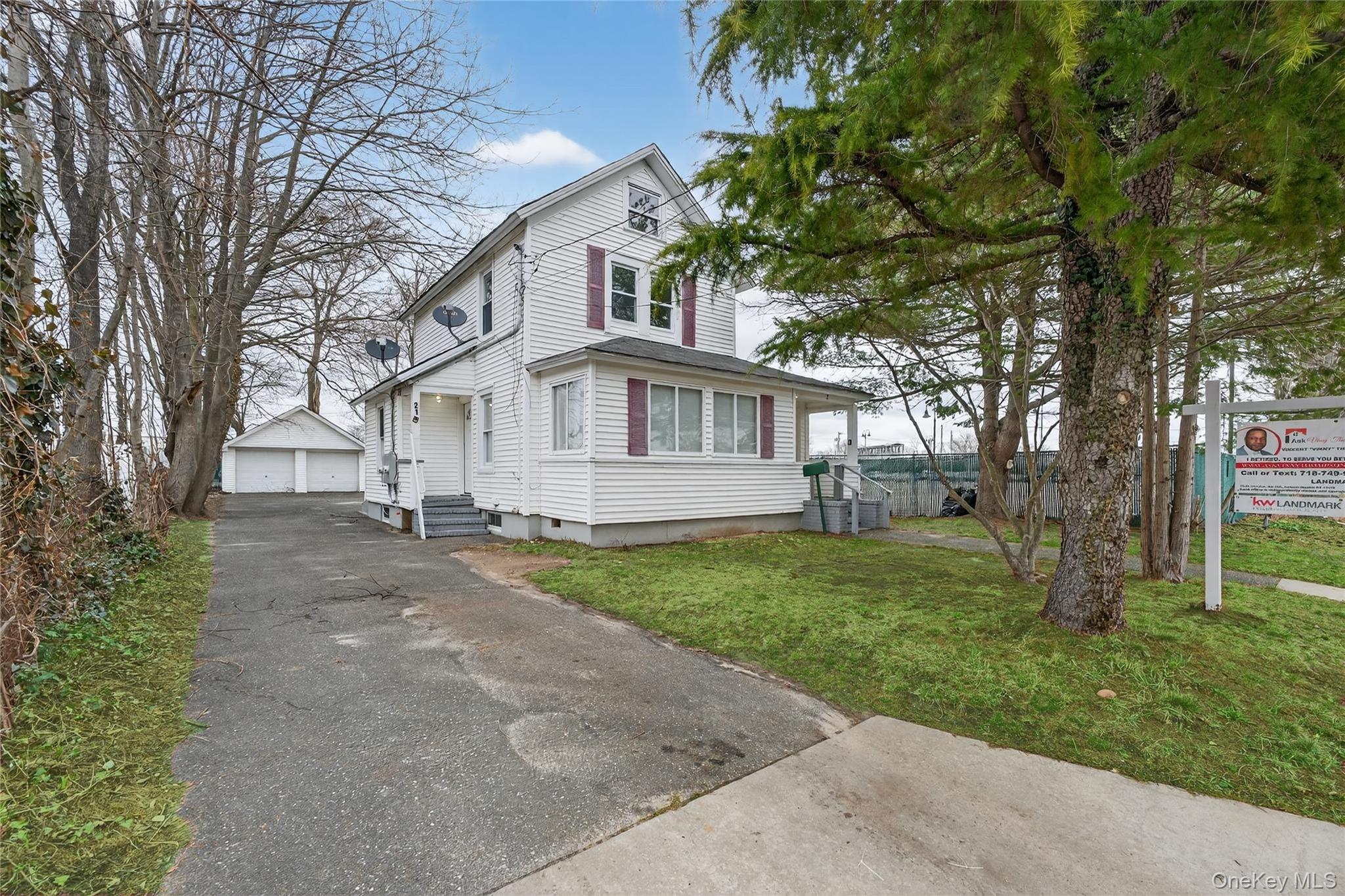 21 Maple Avenue Property Photo 3