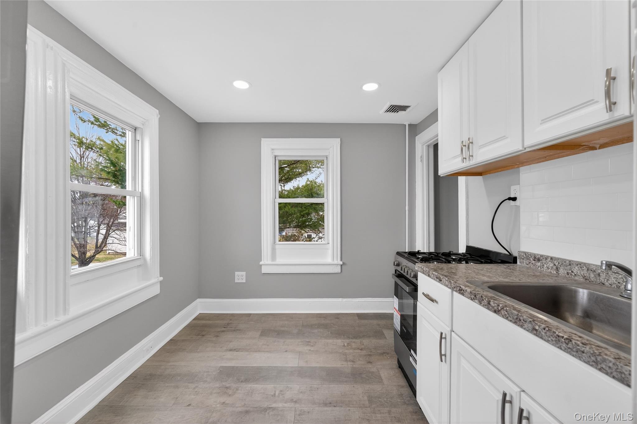 21 Maple Avenue Property Photo 18