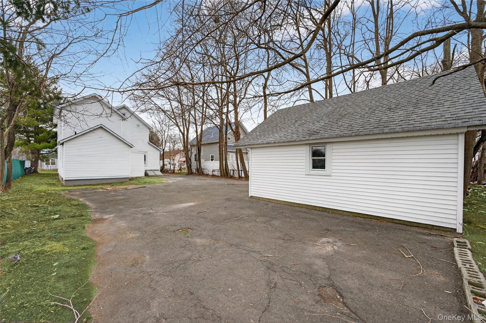 21 Maple Avenue Property Photo 39