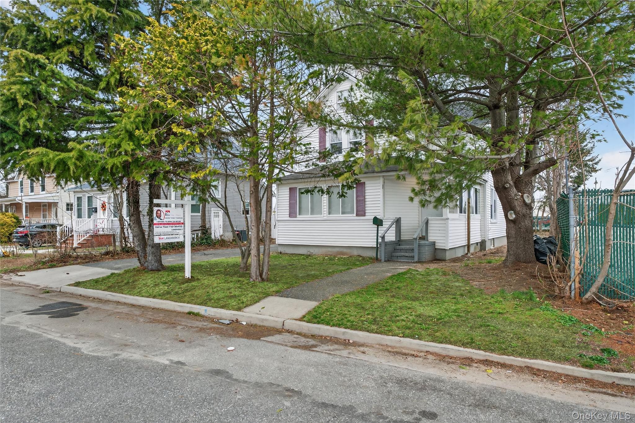 21 Maple Avenue Property Photo 42