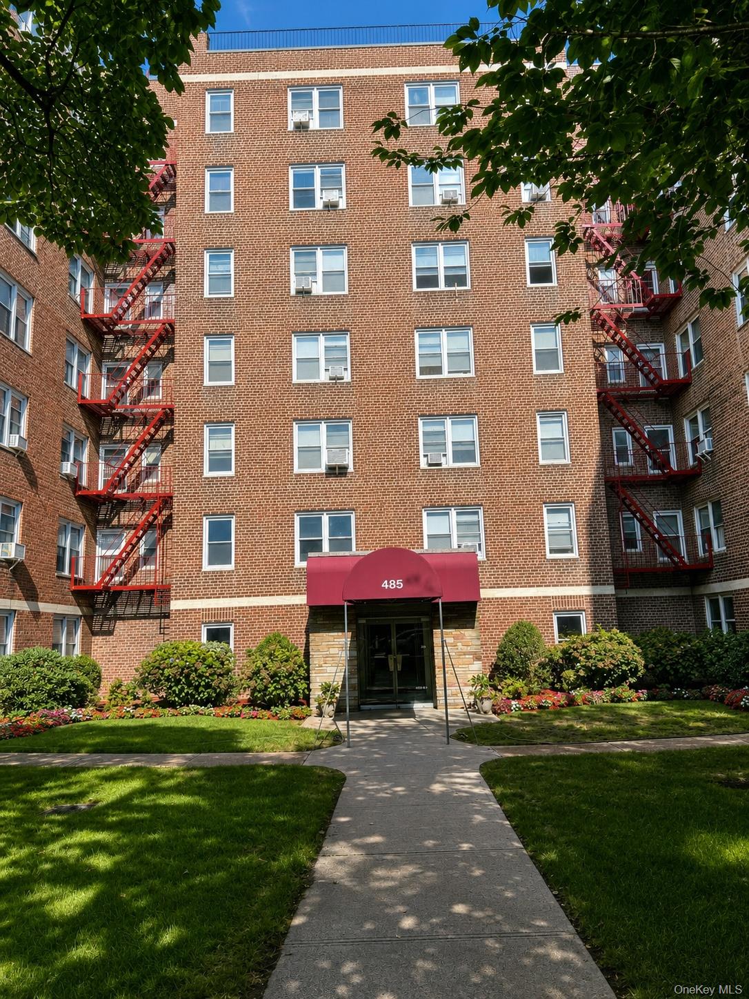 485 Bronx River Road C24 Property Photo 1