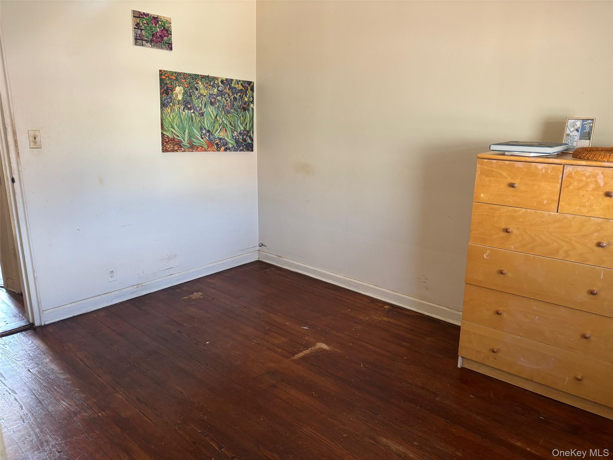 12212 6th Avenue Property Photo 8