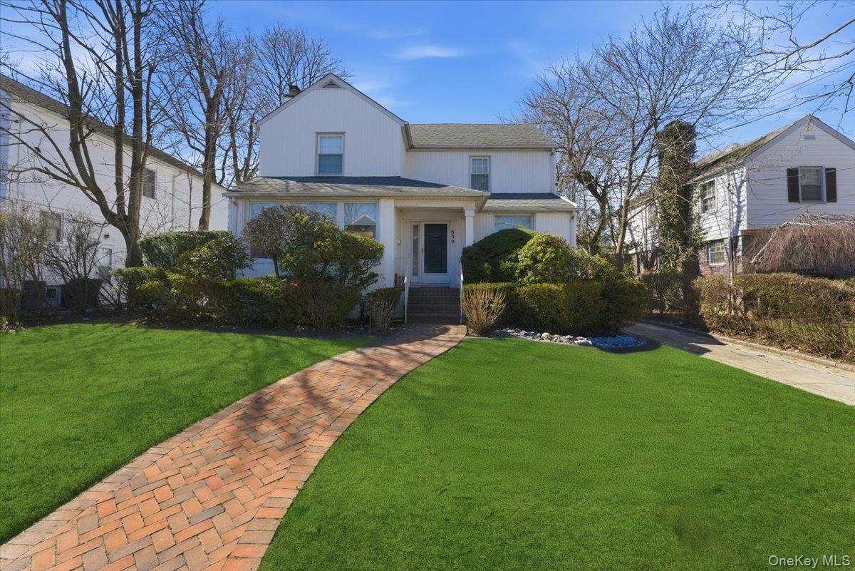 373 Northfield Road Property Photo 1
