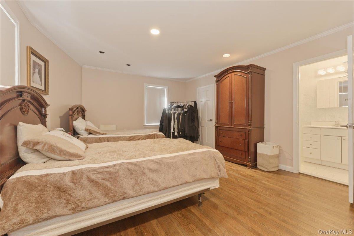 373 Northfield Road Property Photo 13