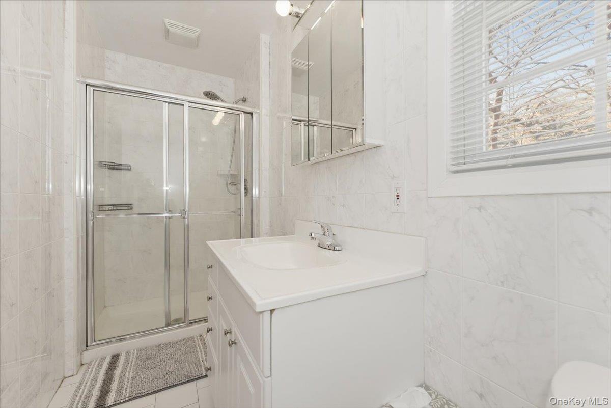 373 Northfield Road Property Photo 14