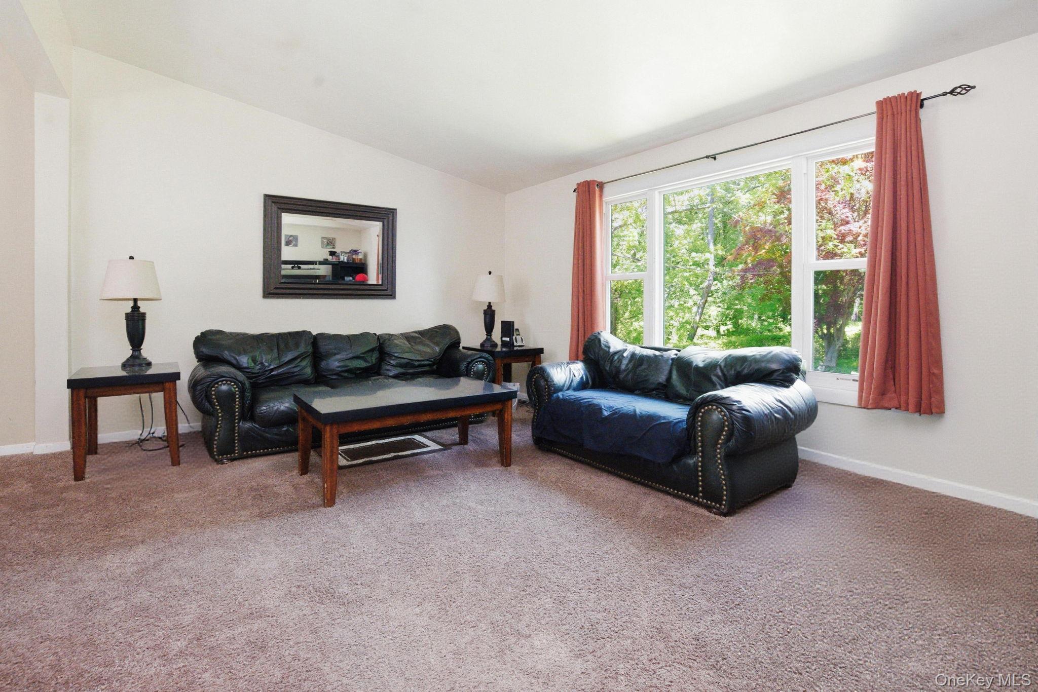 19 Taurat Place Property Photo 3