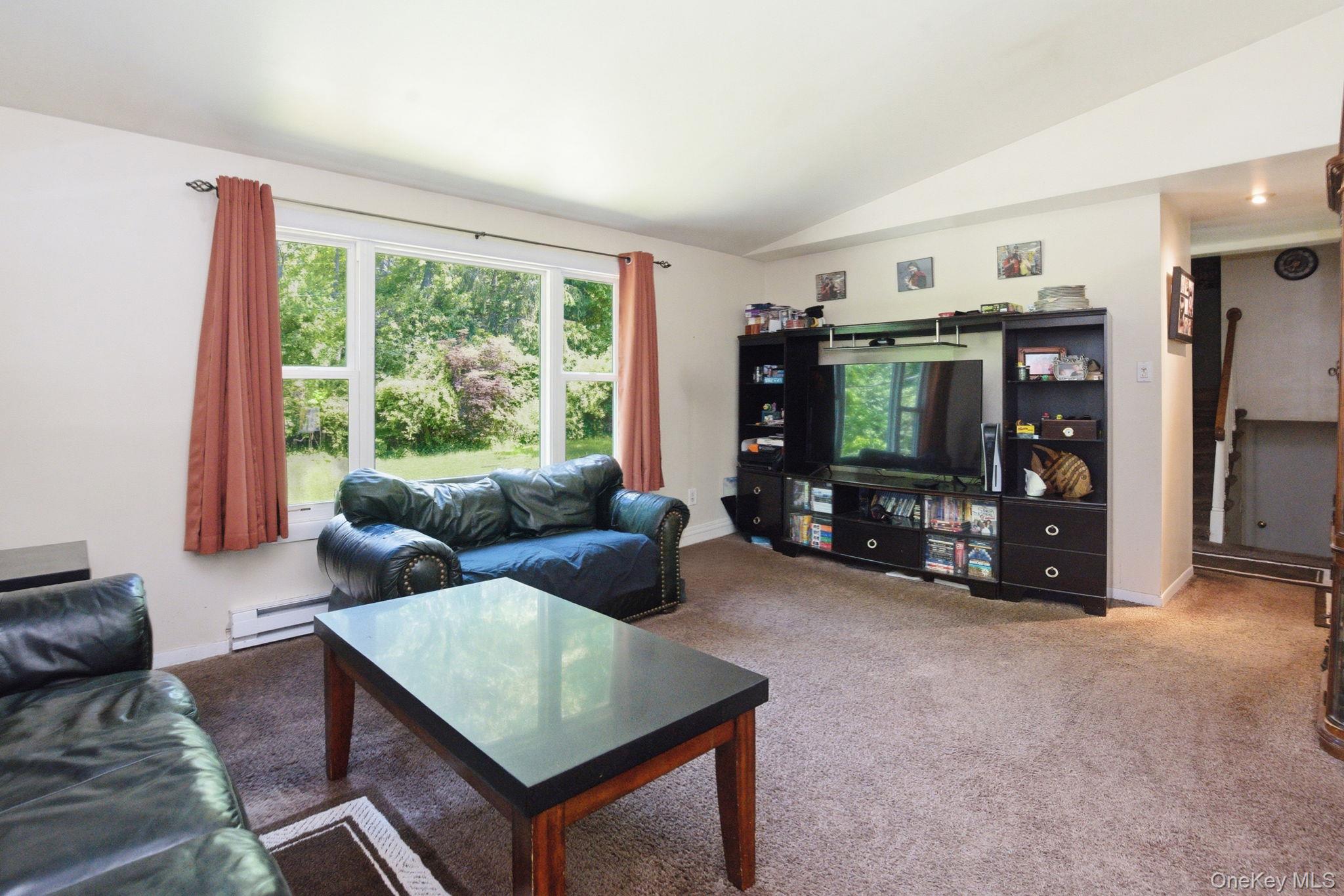 19 Taurat Place Property Photo 4