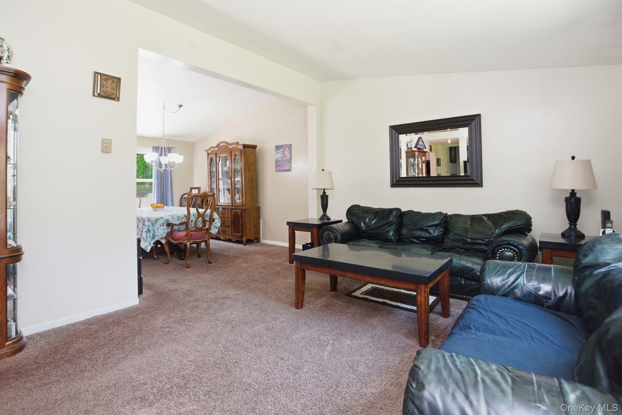19 Taurat Place Property Photo 5