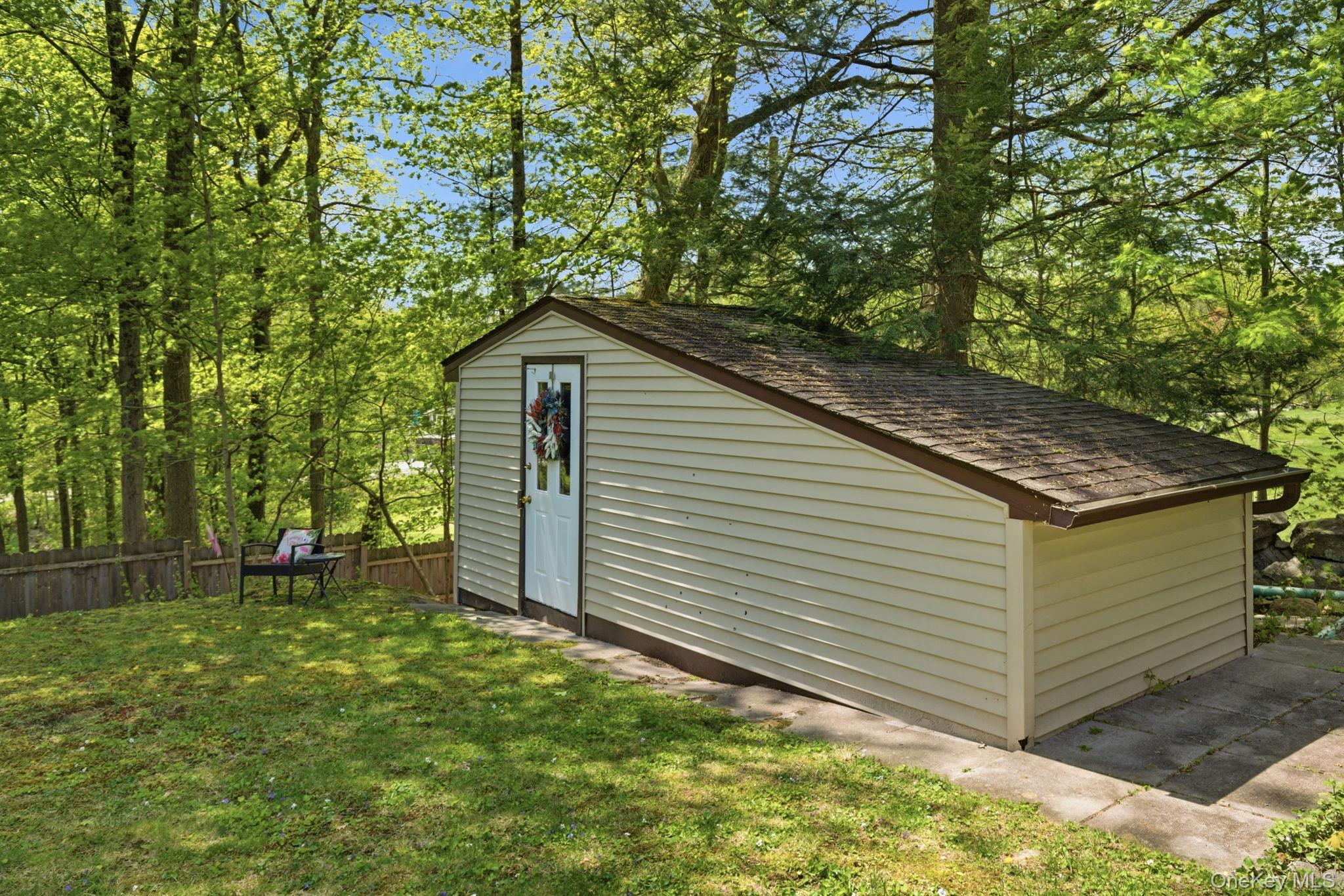 16 Sunset Place Property Photo 28