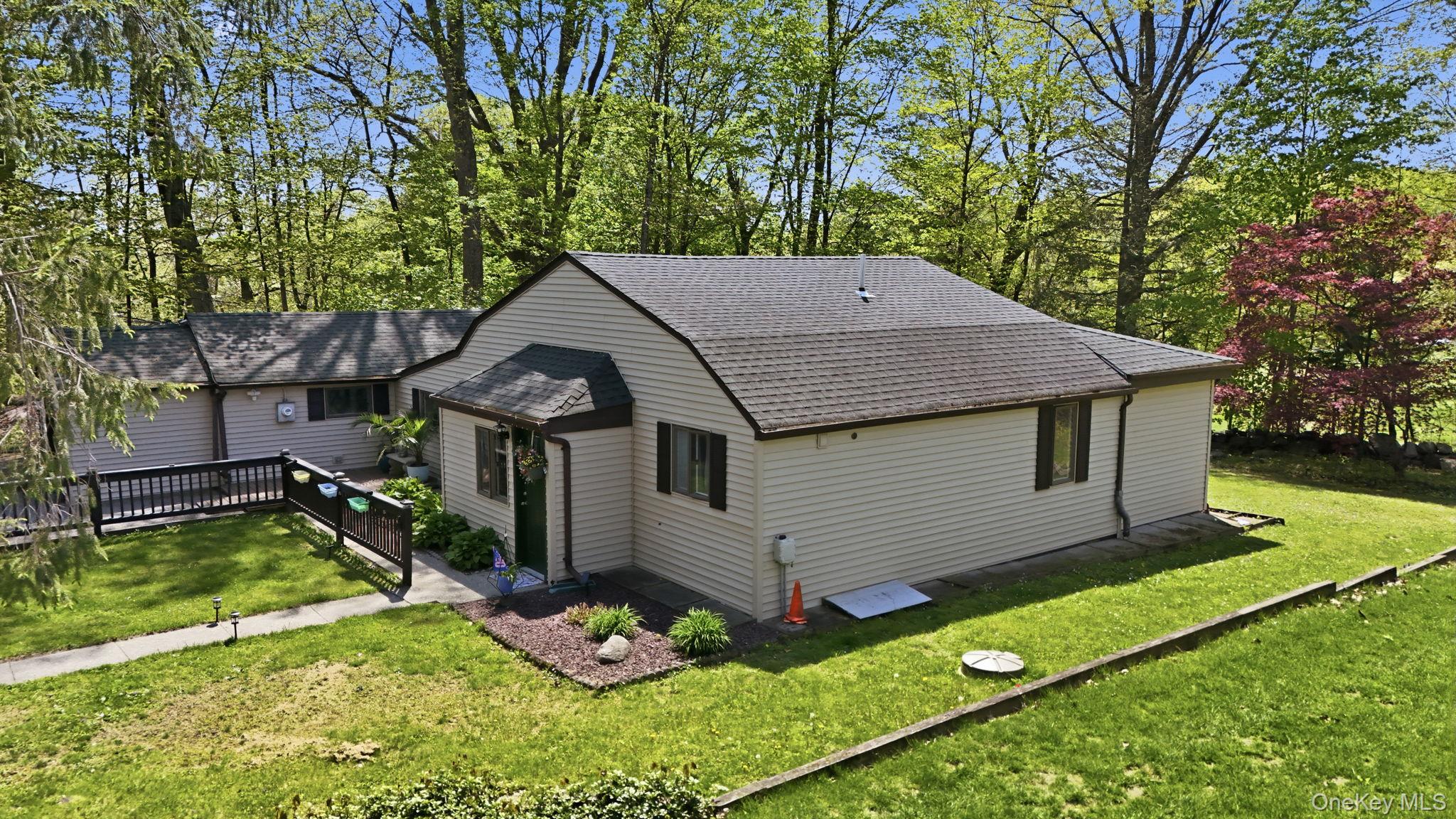 16 Sunset Place Property Photo 32