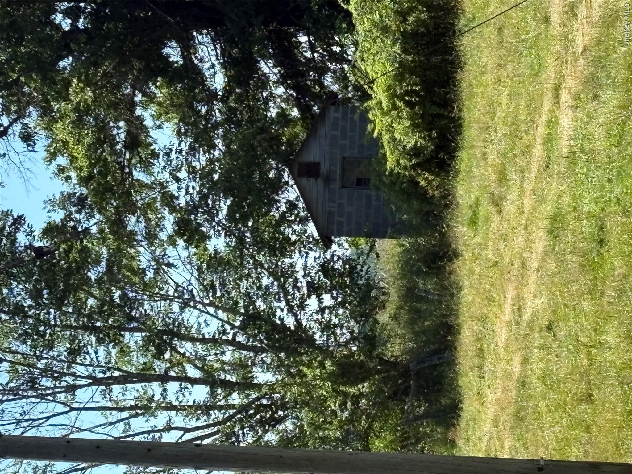 14 Frelich Rd/t R 28 Property Photo 8