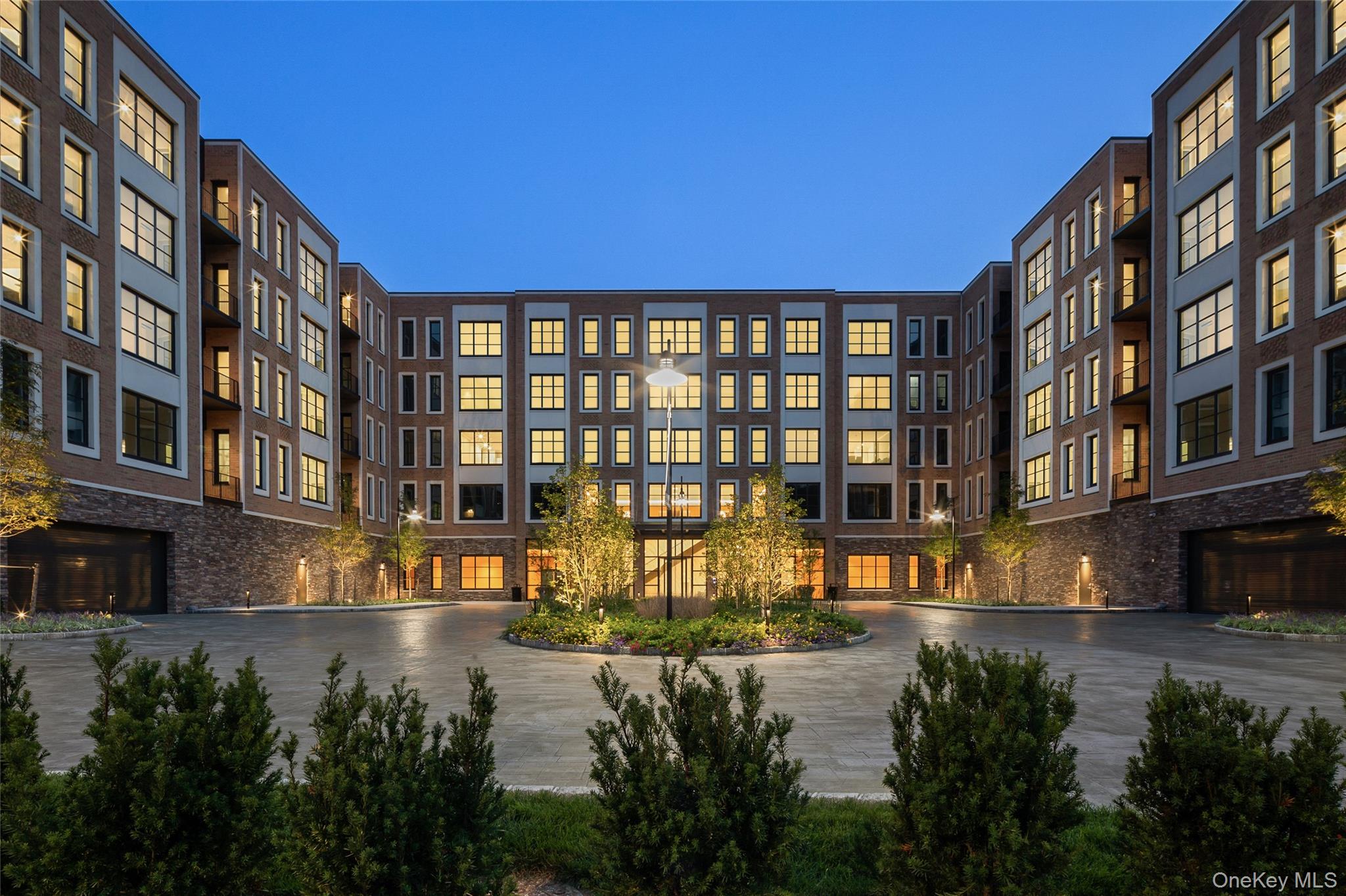 100 Garvies Point Road 1116 Property Photo 2
