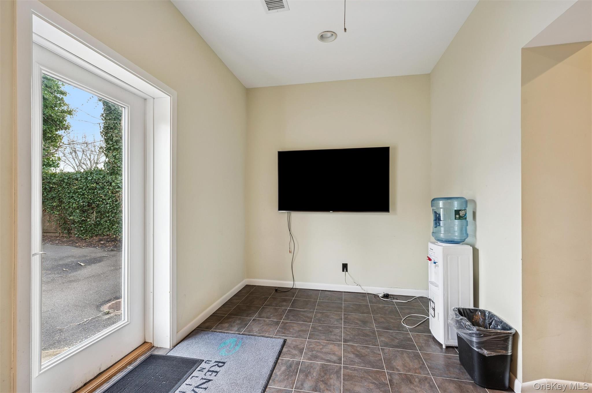 28 Cameron Street Property Photo 16