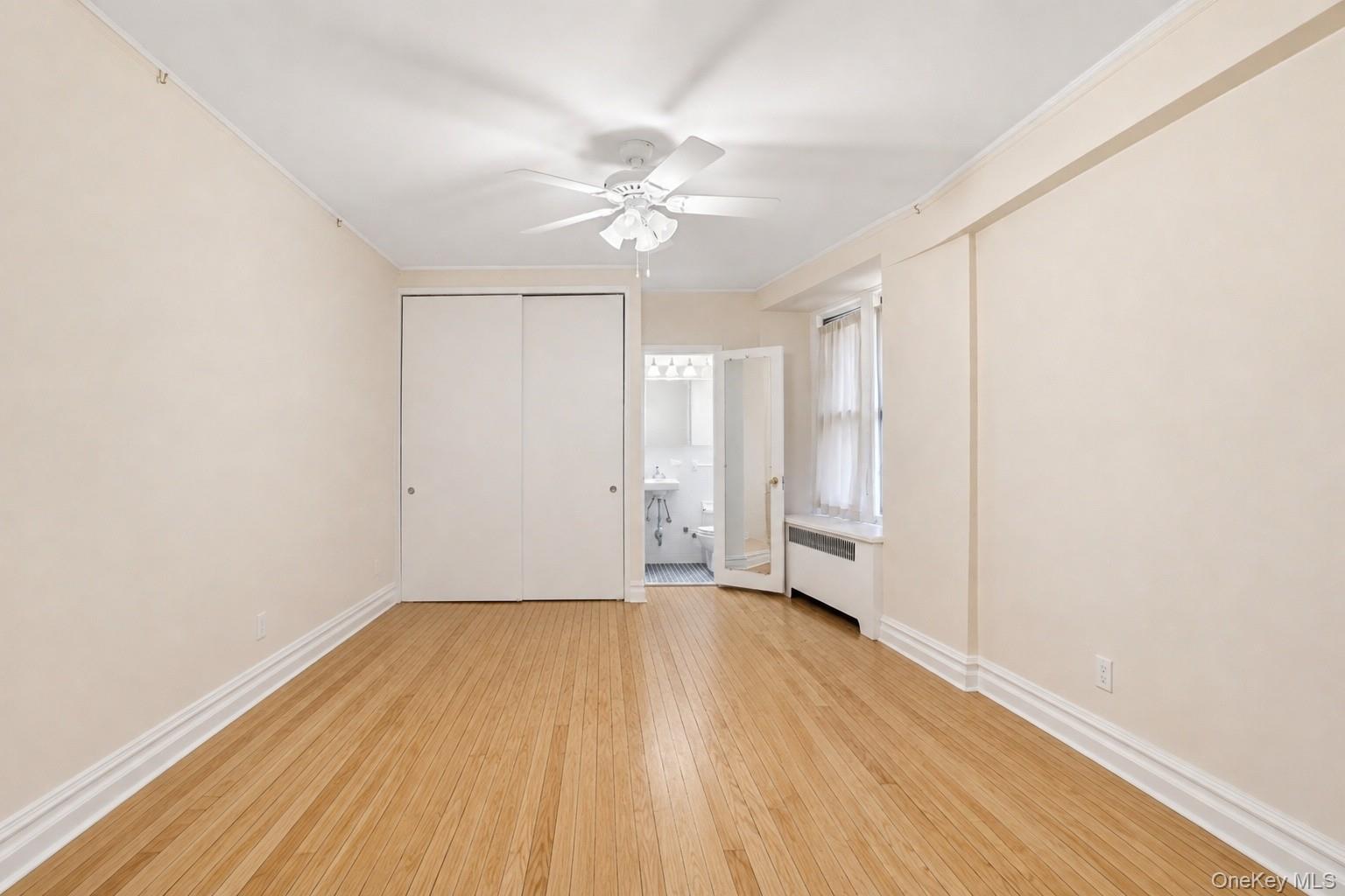 601 Pelham Parkway 106 Property Photo 3