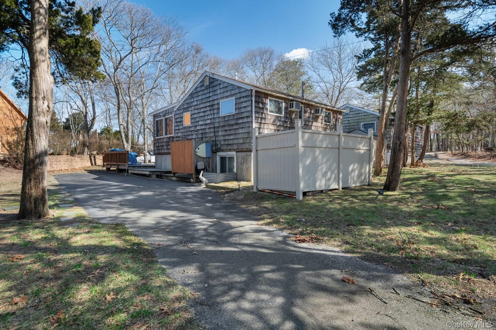 14 E Landing Road Property Photo 9