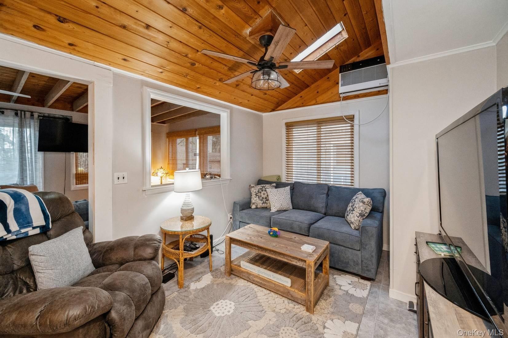 14 E Landing Road Property Photo 16