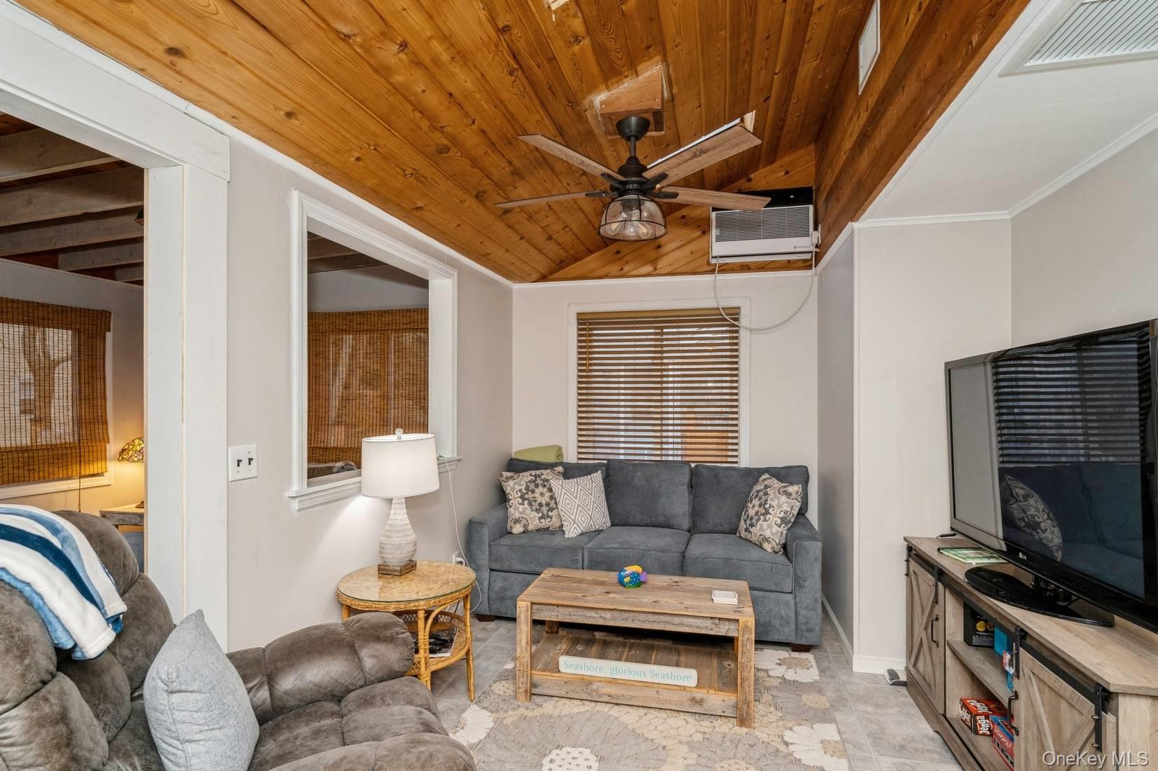 14 E Landing Road Property Photo 22