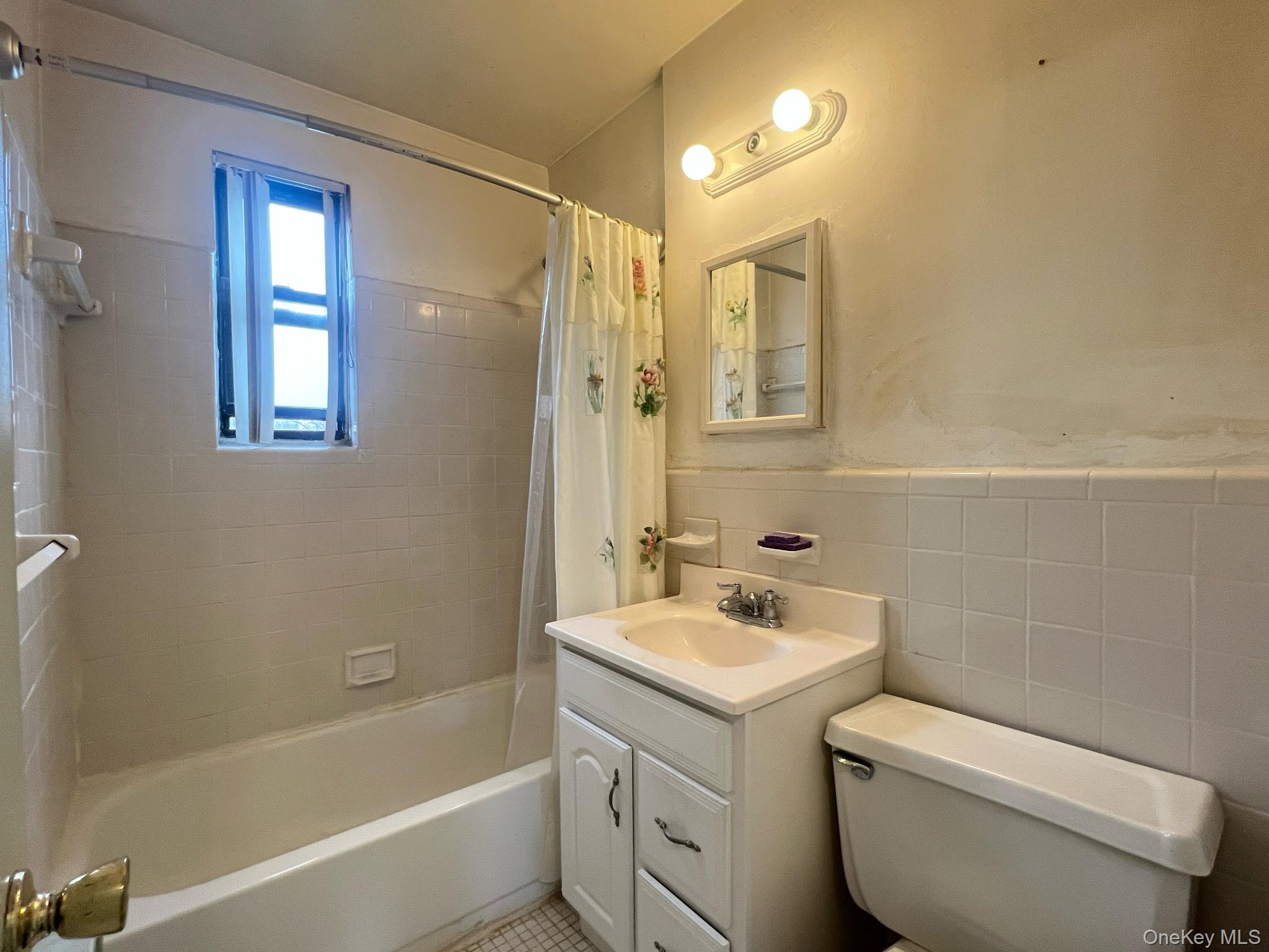 19617 73rd Avenue 2nd Fl Property Photo 9