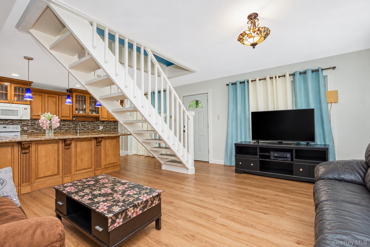 127 Johns Neck Road Property Photo 8