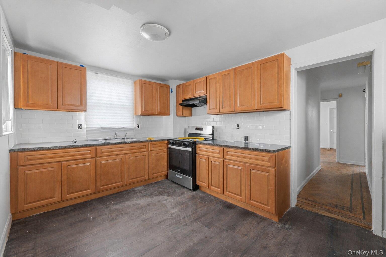 126-19 Sutter Avenue Property Photo 25