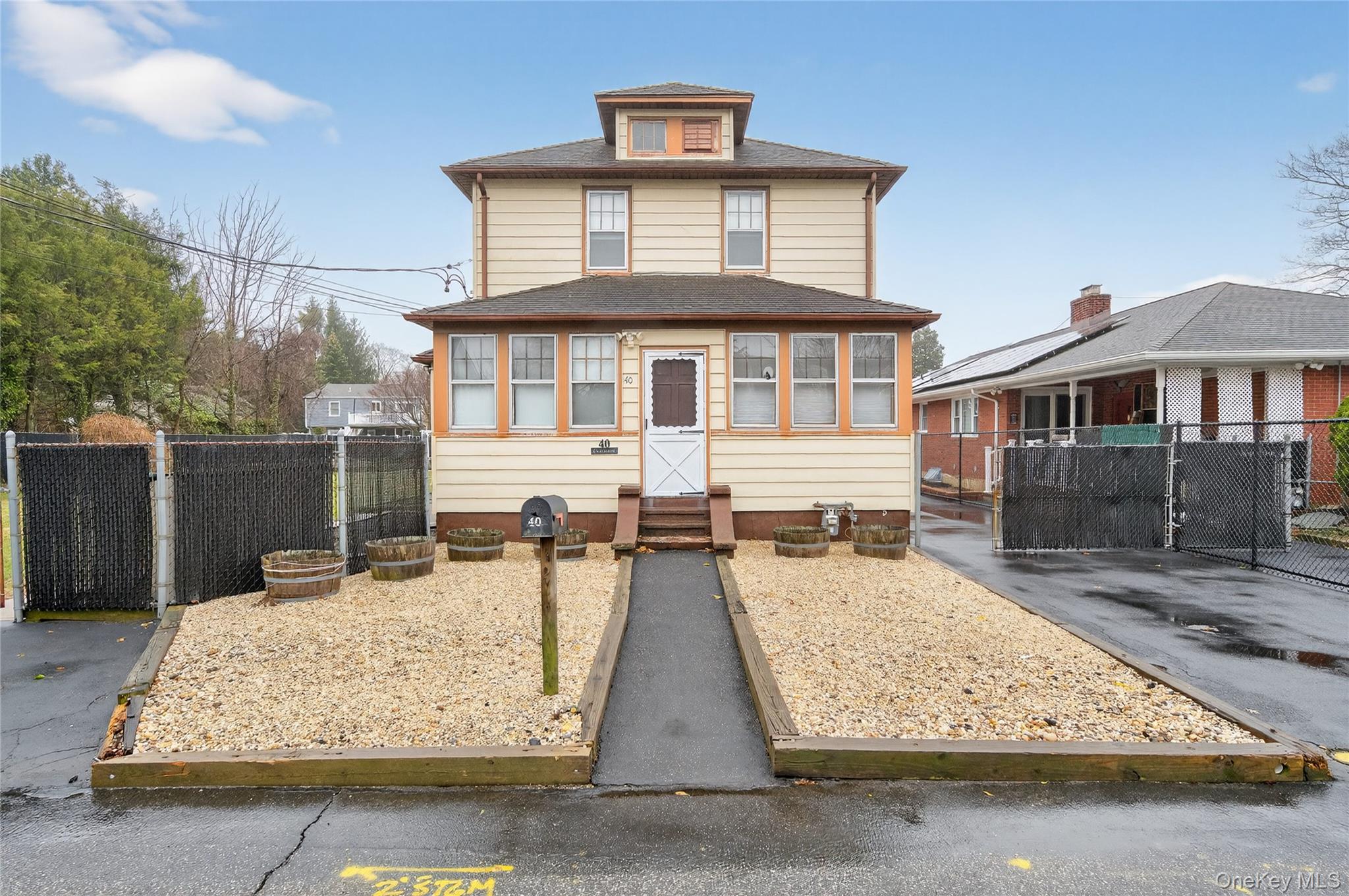 40 E 24th Street Property Photo 1