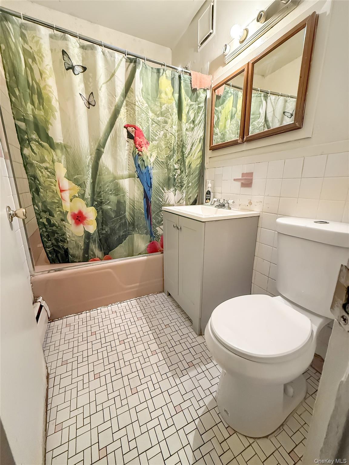 4432 Baychester Avenue Property Photo 4