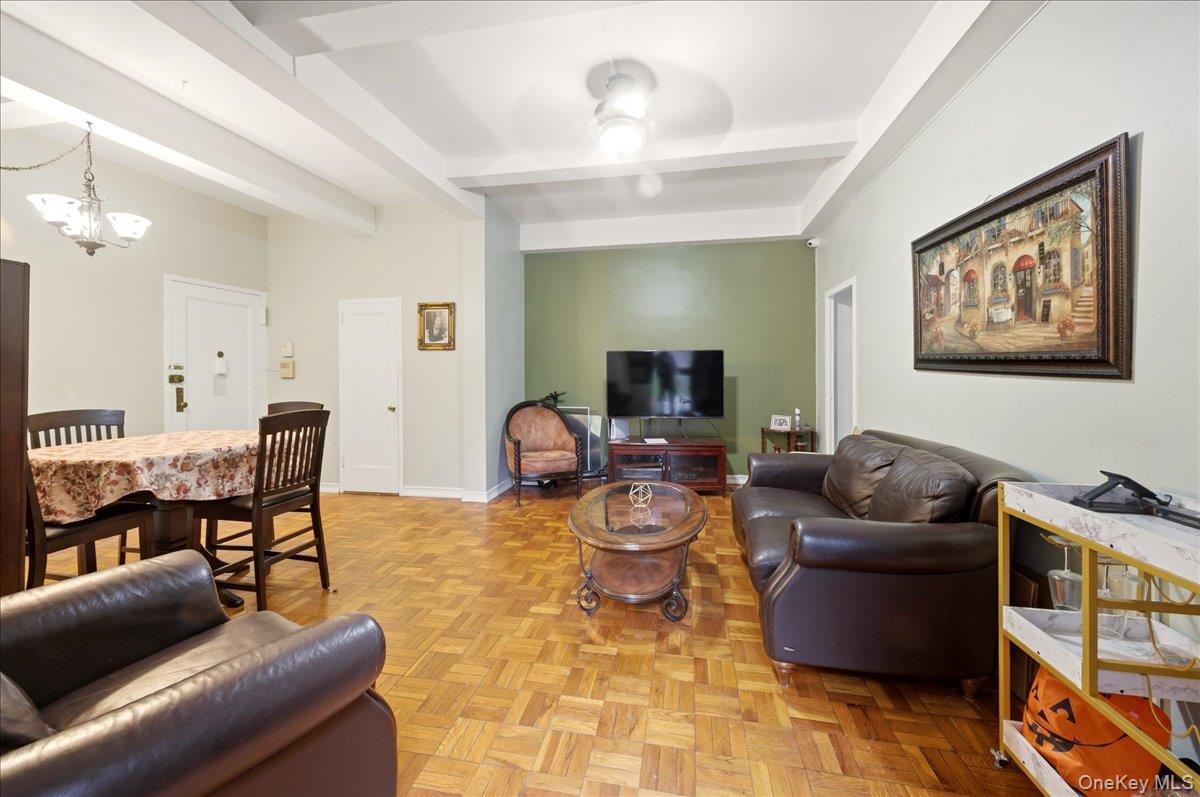 1561 Metropolitan Avenue Tb Property Photo 15
