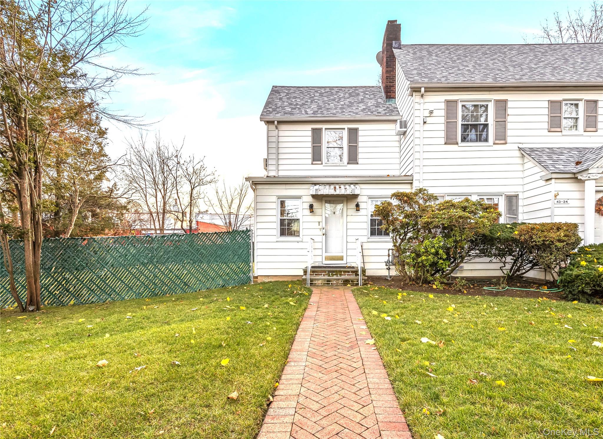 43-24 Morgan Street Property Photo 2