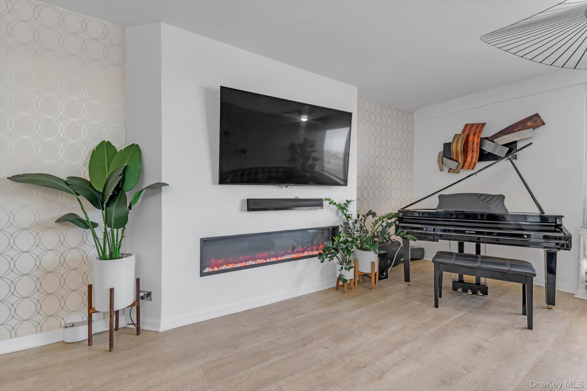 125-10 Queens Boulevard 2205 Property Photo 3
