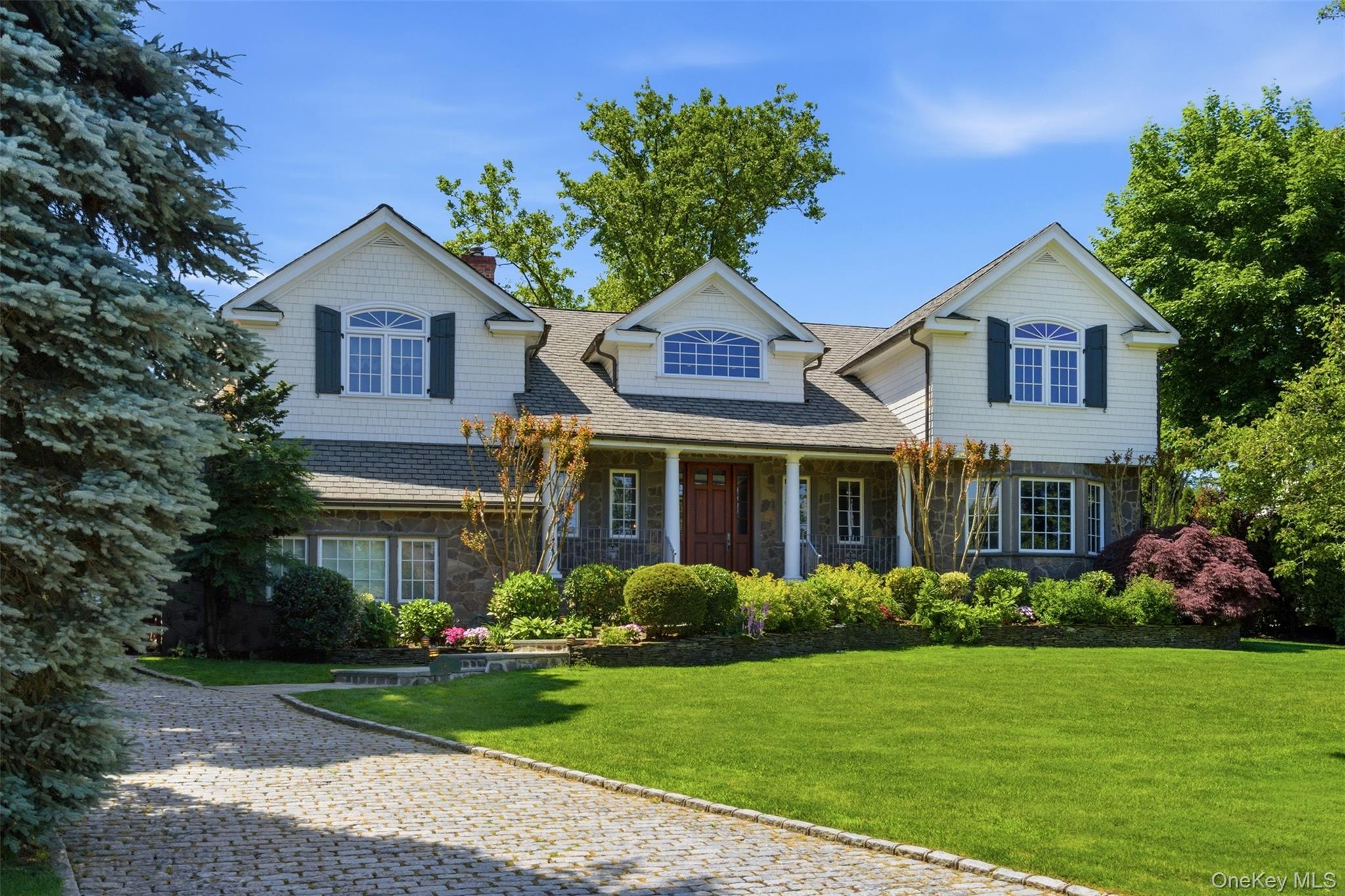 2 Shore Drive Property Photo 1