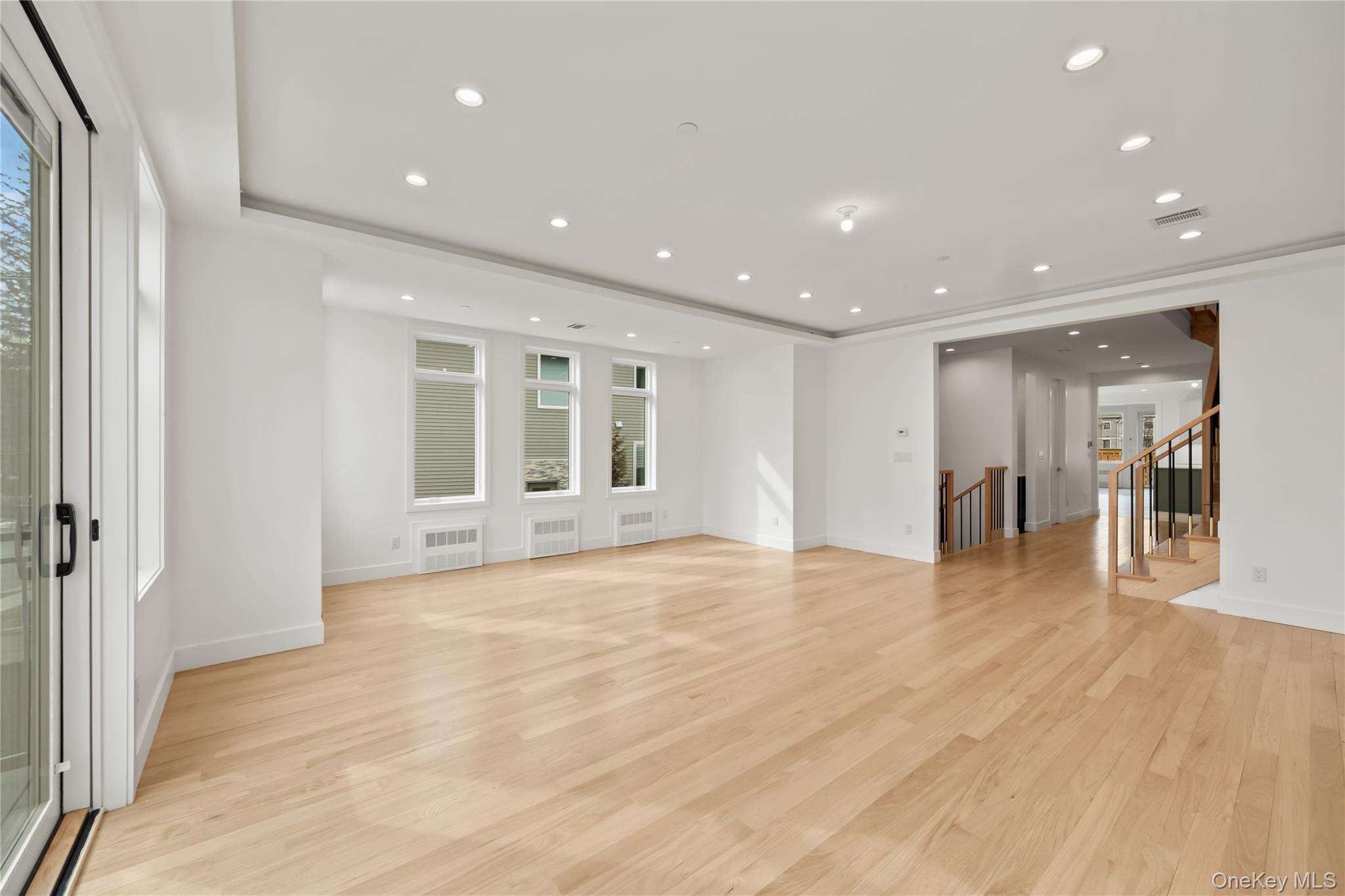23 Singer Avenue 211 Property Photo 8