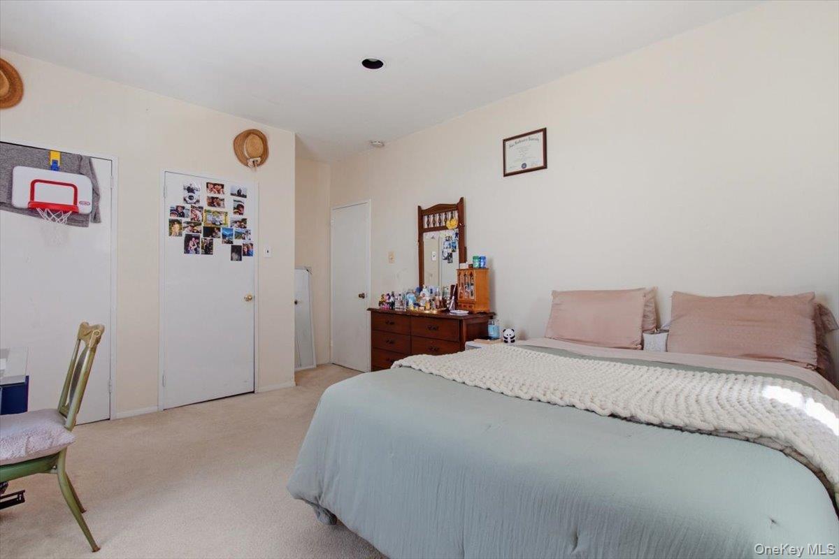 37 Summit Avenue 3a Property Photo 14