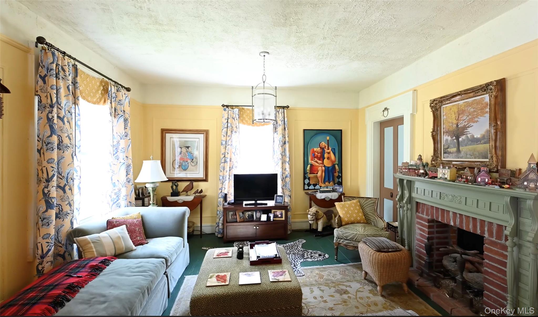 18 Stagecoach Lane Property Photo 5