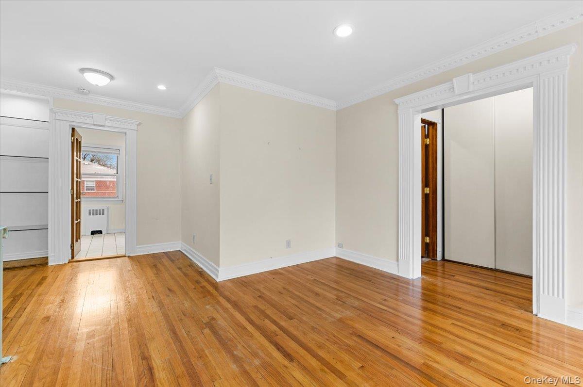 87-18 Marengo Street 2b Property Photo 15