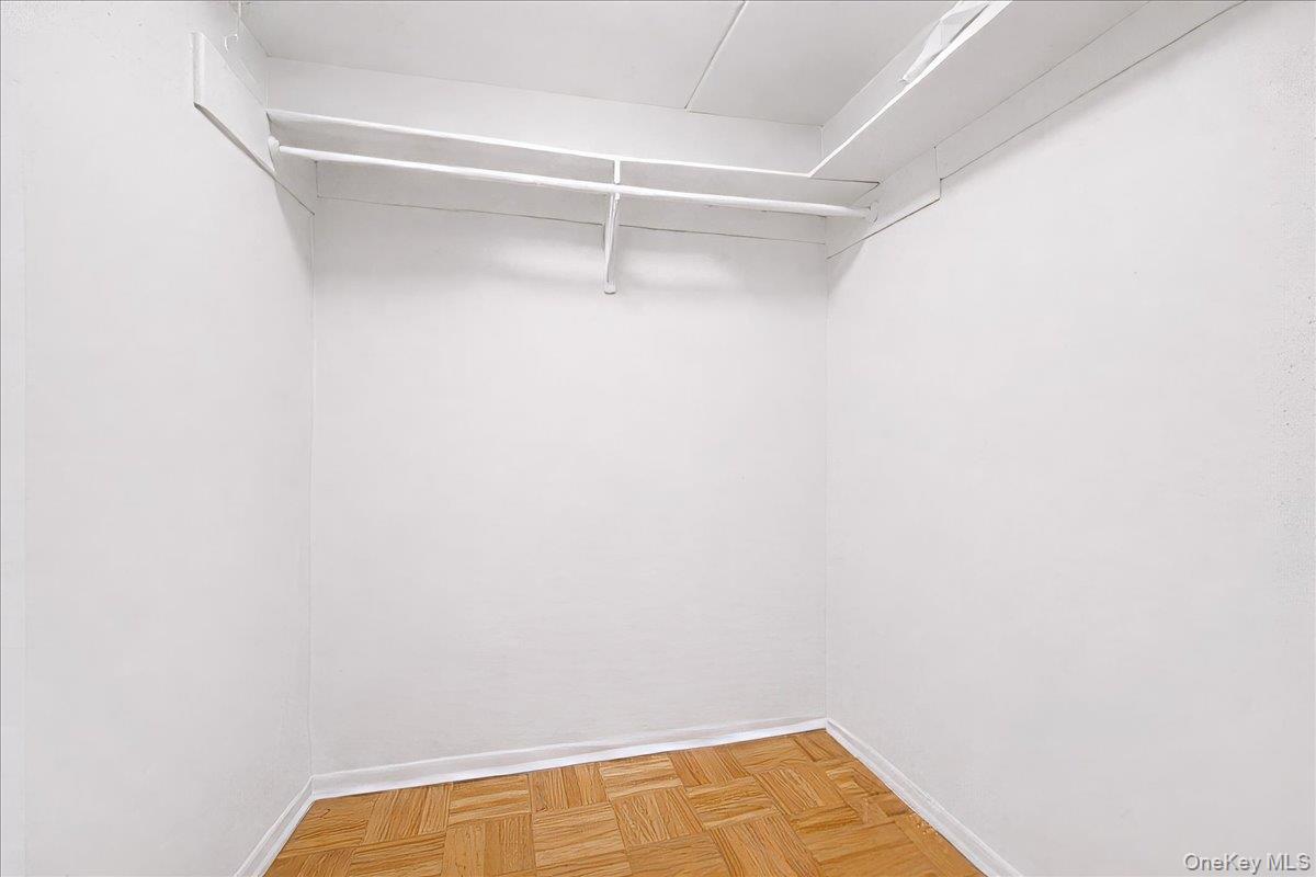 2035 Central Park 3g Property Photo 11