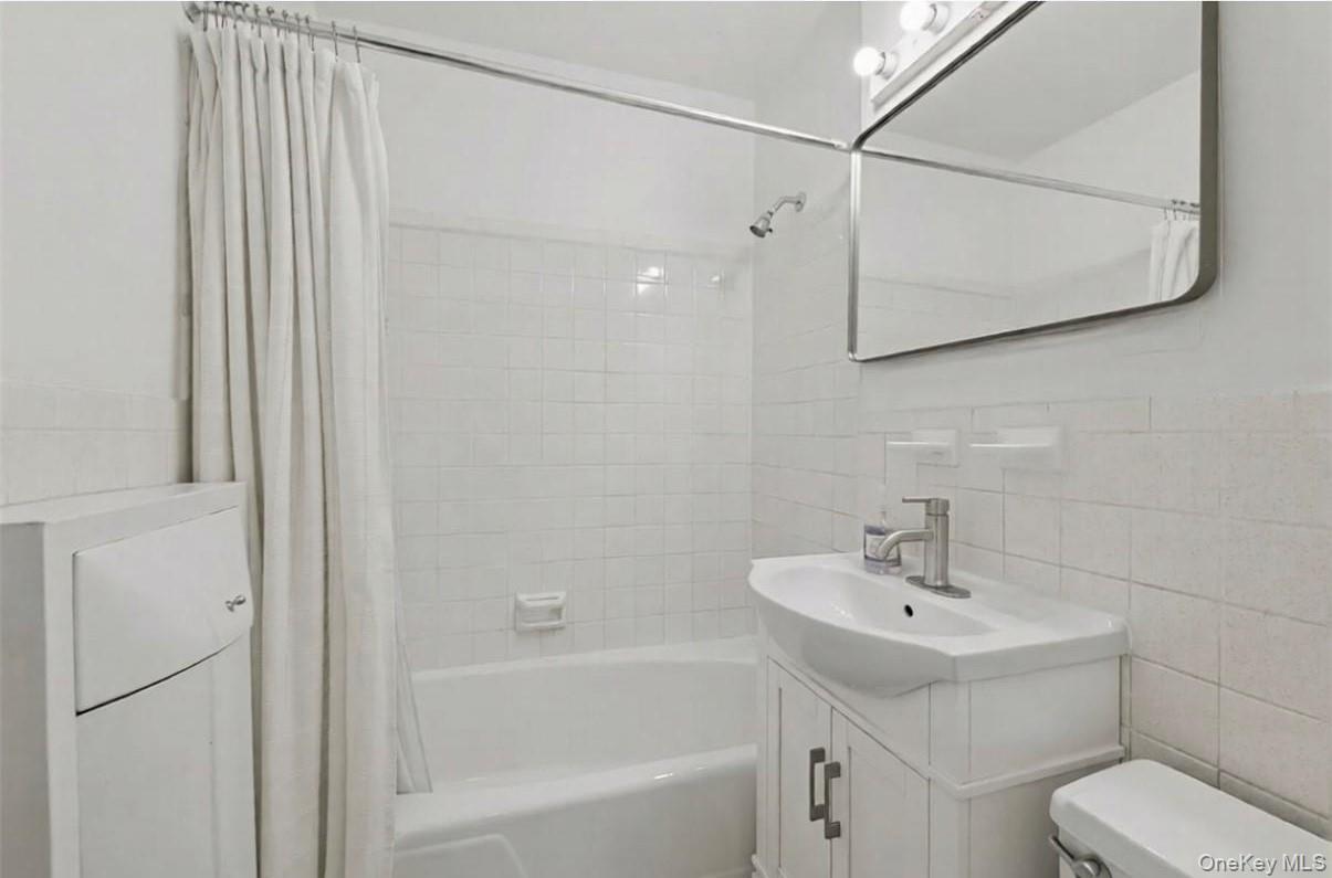 165 W 66th Street 2l Property Photo 4