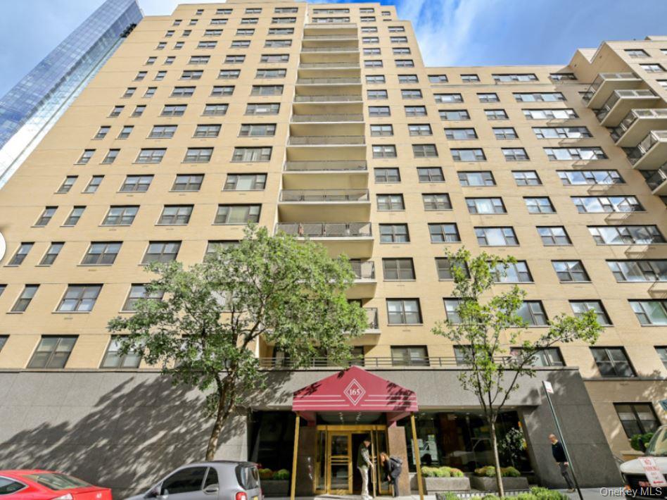 165 W 66th Street 2l Property Photo 8
