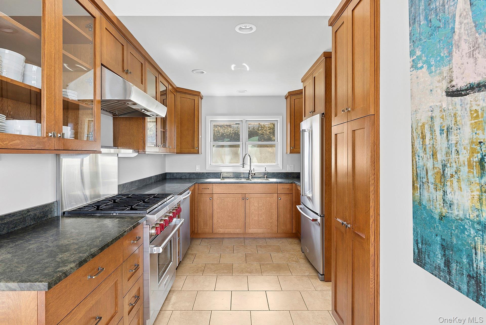 22 Peconic Crescent Property Photo 7