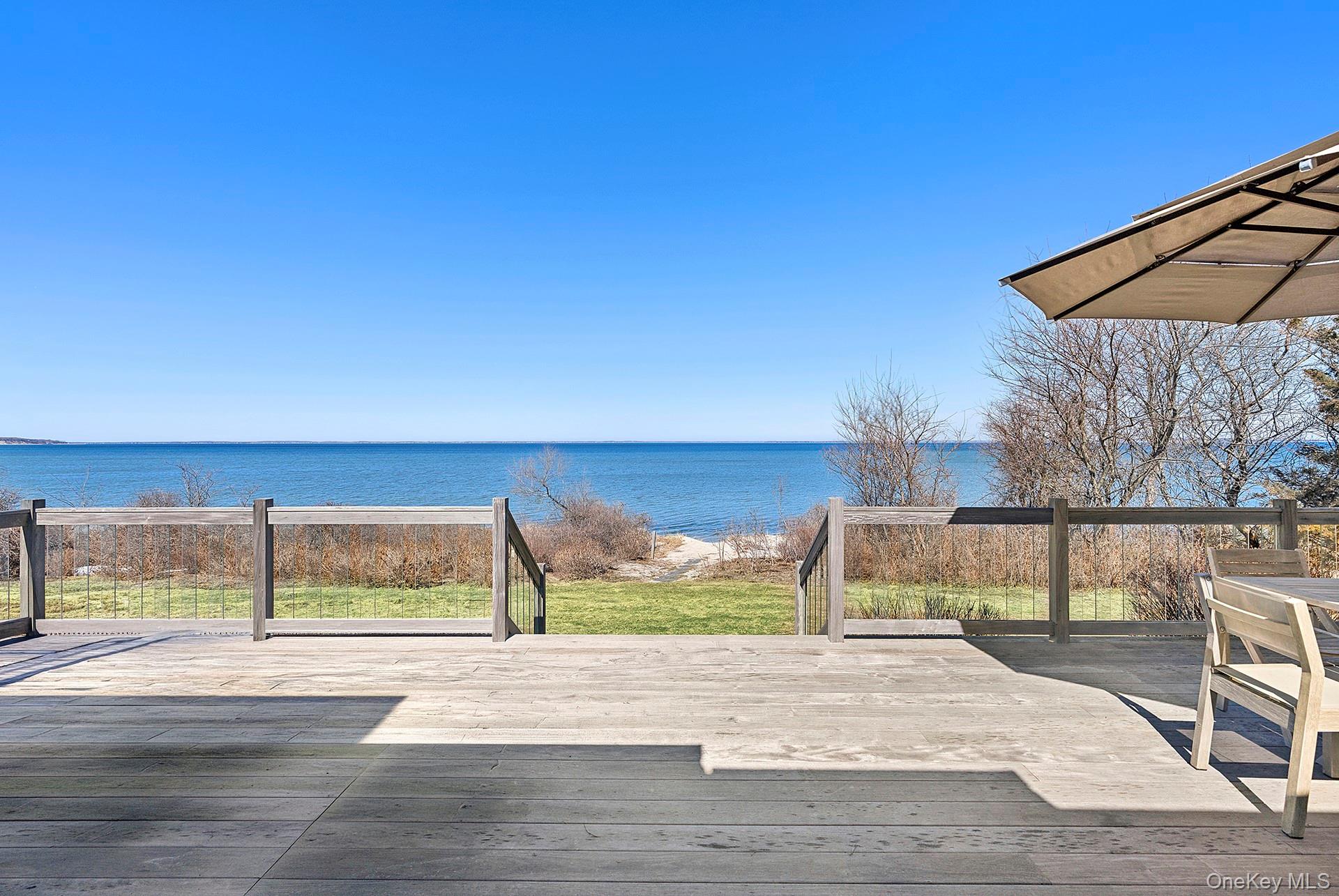 22 Peconic Crescent Property Photo 16