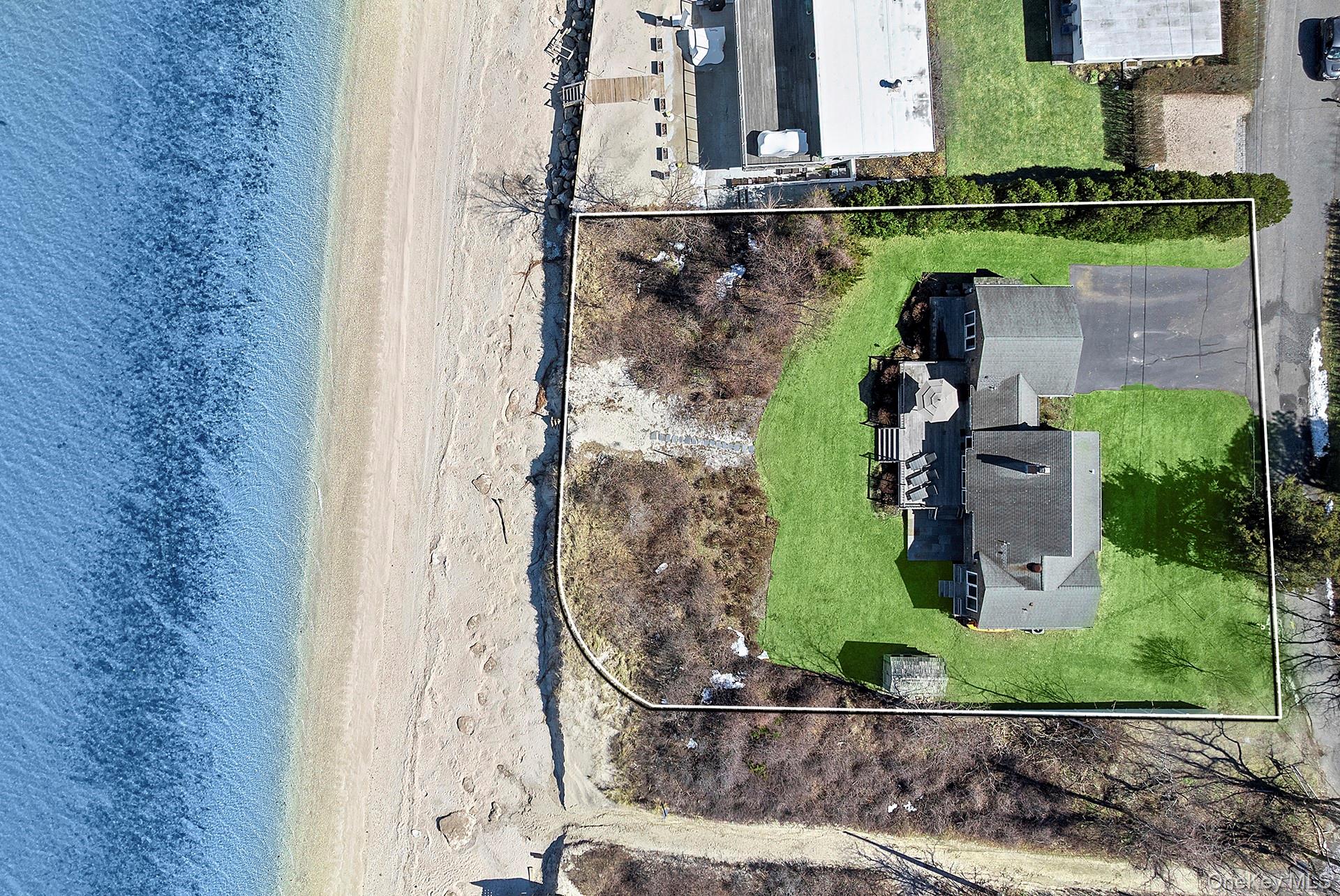 22 Peconic Crescent Property Photo 19