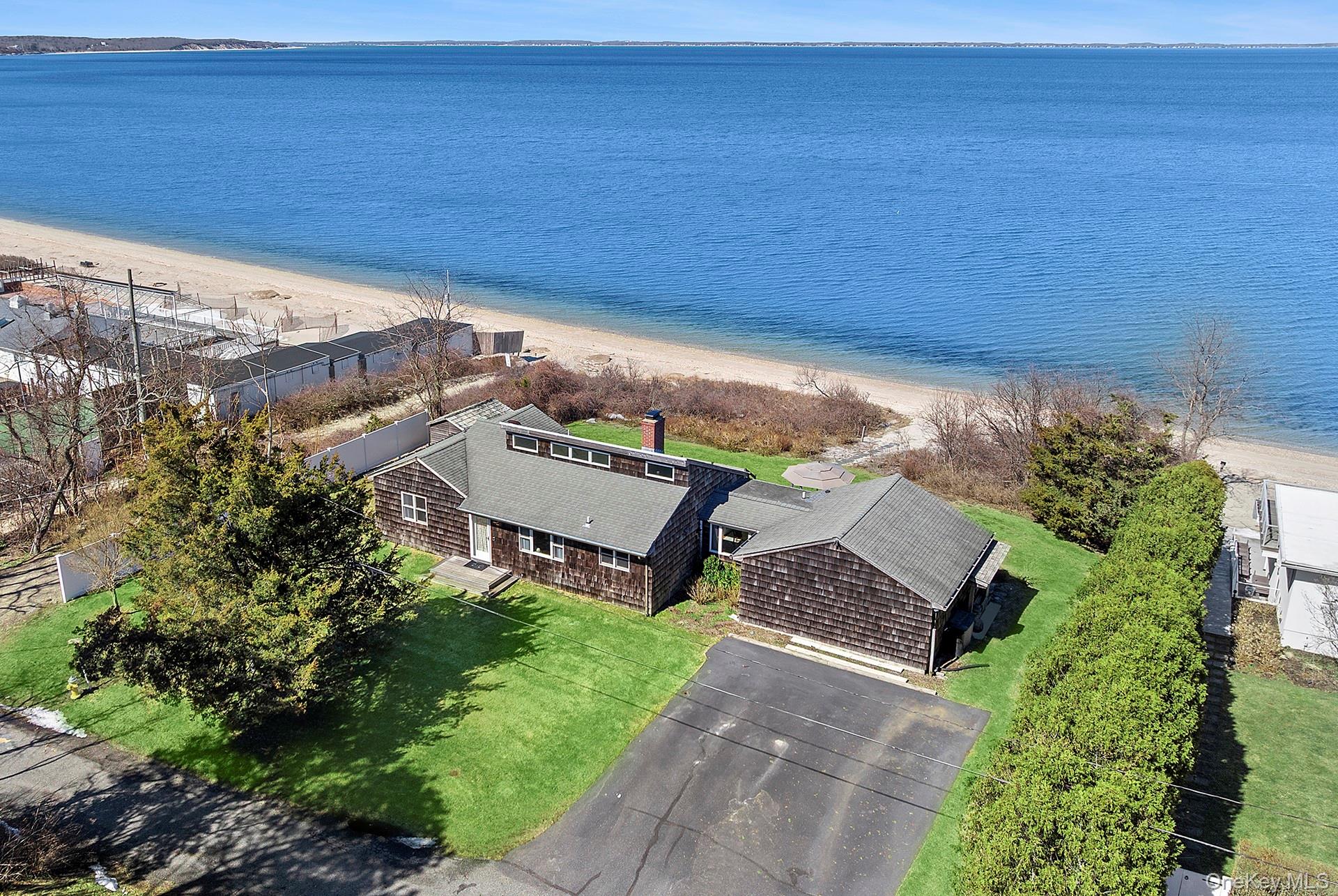22 Peconic Crescent Property Photo 23