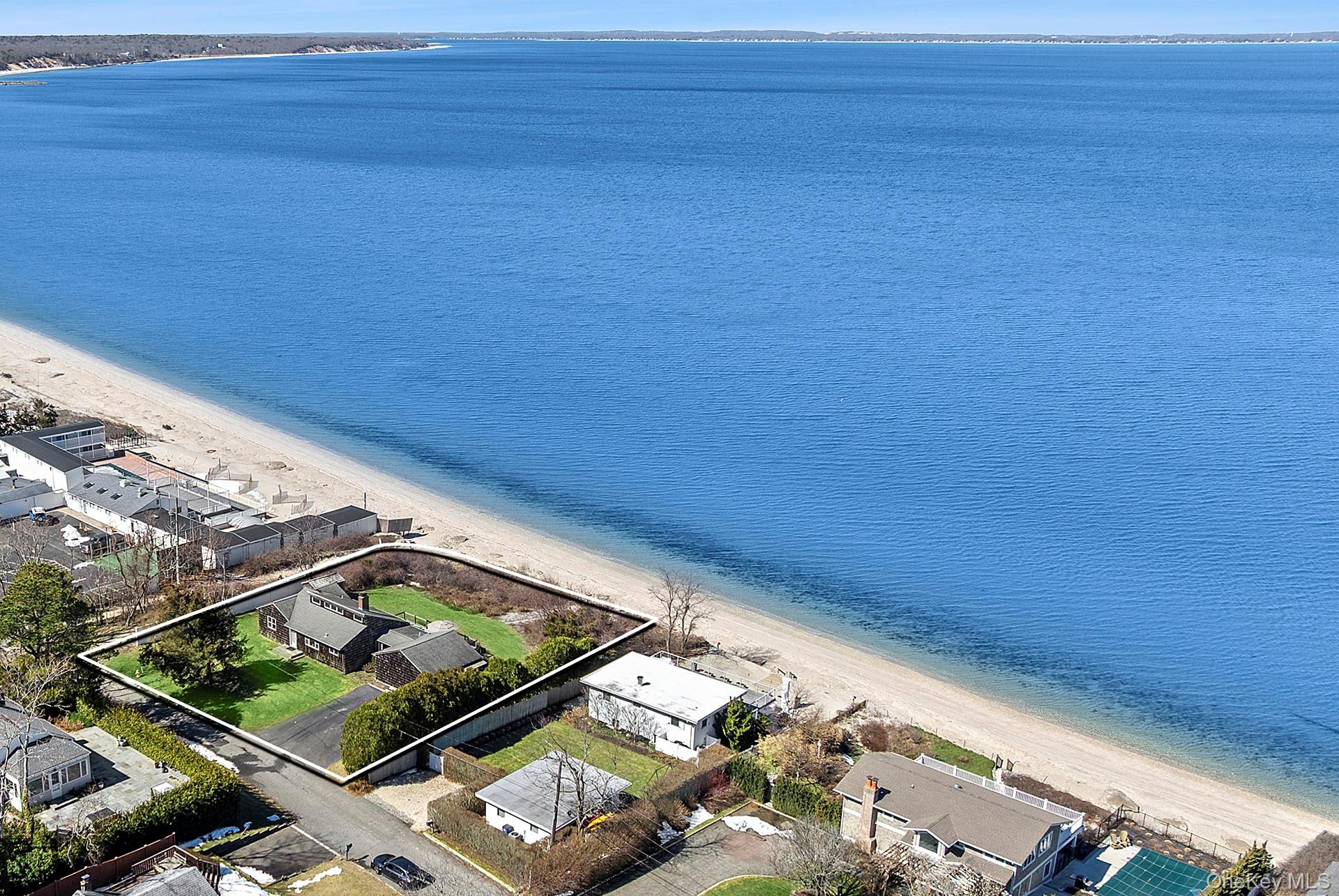 22 Peconic Crescent Property Photo 24
