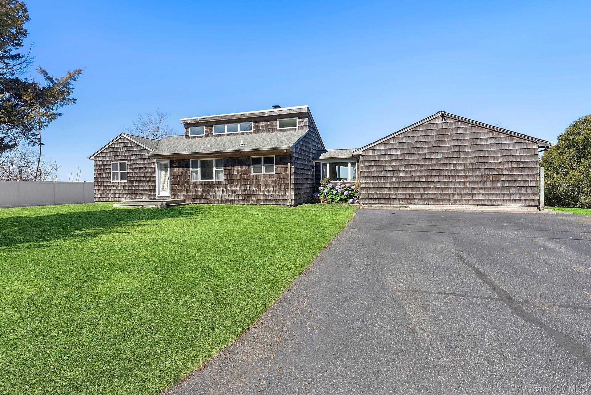 22 Peconic Crescent Property Photo 25