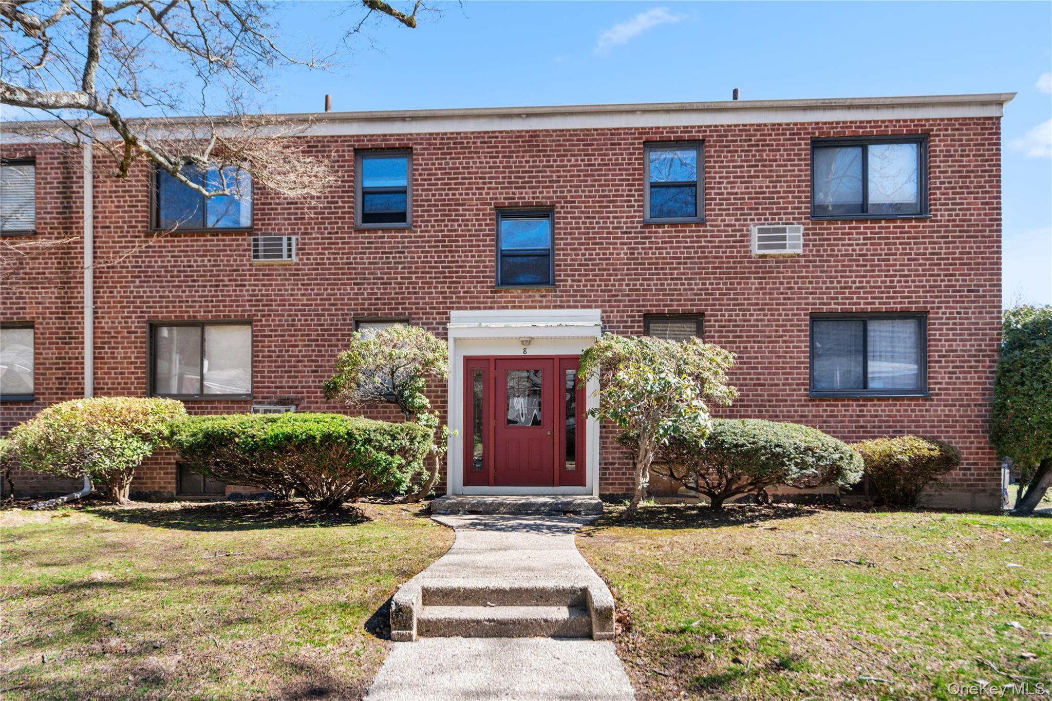 8 Lawrence Drive C Property Photo 1
