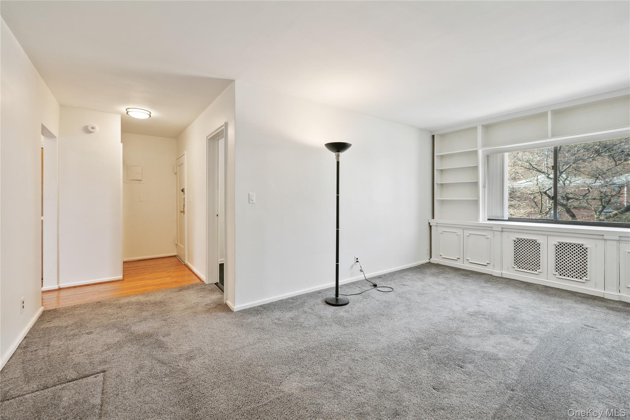 8 Lawrence Drive C Property Photo 4